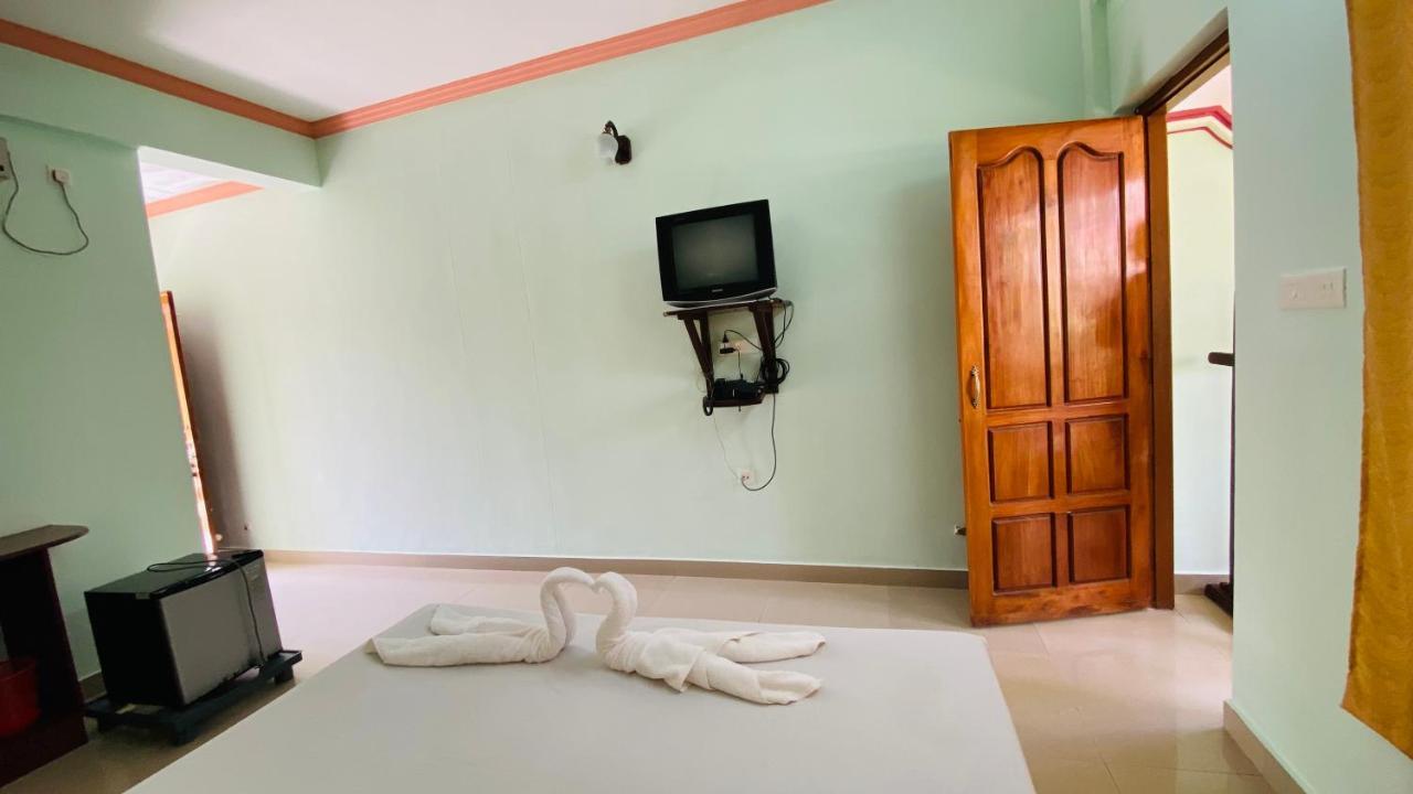 Packbag Comfort Bed & Breakfast Ковалам Экстерьер фото